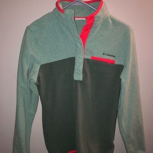 Columbia sweatshirt
